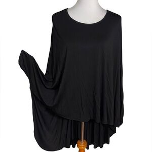 Coco + Carmen Black Flowing Tunic